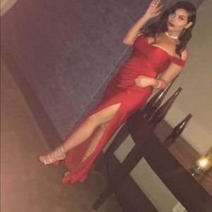 Selling my Prom Dress !!